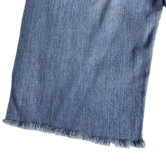 Upcycled Vintage: LF Furst of a Kind ☯︎︎ Levi's® Cut Off Denim Jeans Shorts ☯︎︎ - Picture 10 of 16